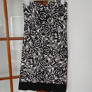 White House Black Market Sweetheart Dress